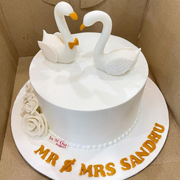 Customized cake